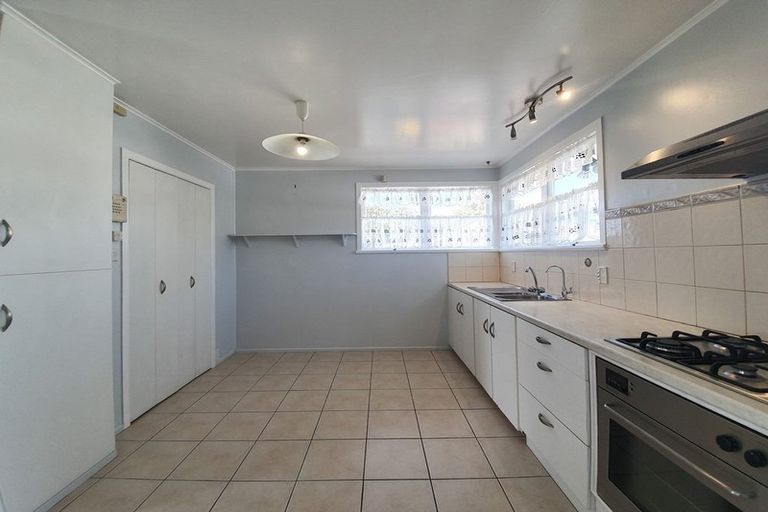 Photo of property in 133 Riverpark Crescent, Henderson, Auckland, 0610