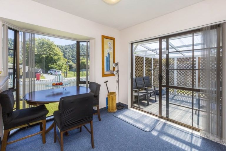 Photo of property in 14a Holdsworth Avenue, Trentham, Upper Hutt, 5018