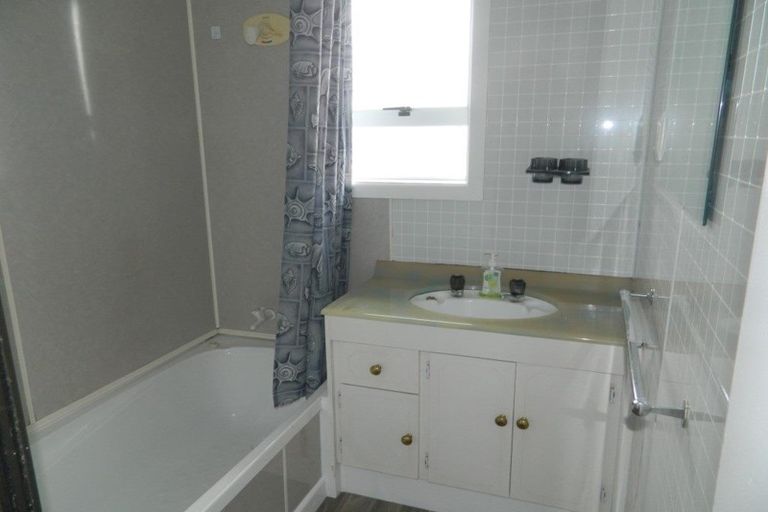 Photo of property in 21 Wicklow Street, Clifton, Invercargill, 9812