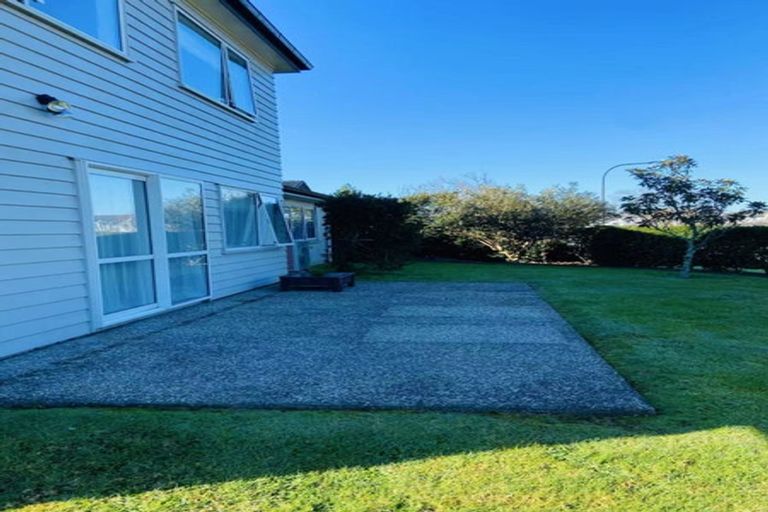 Photo of property in 1 Pickaberry Avenue, Karaka, Papakura, 2113