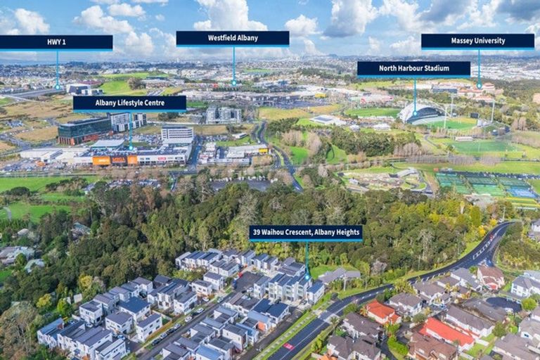 Photo of property in 39 Waihou Crescent, Albany Heights, Auckland, 0632