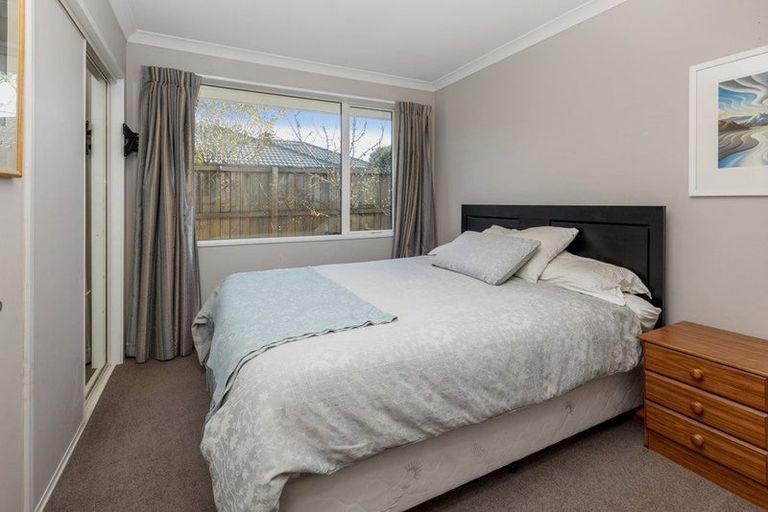 Photo of property in 12 Westpark Drive, Burnside, Christchurch, 8053