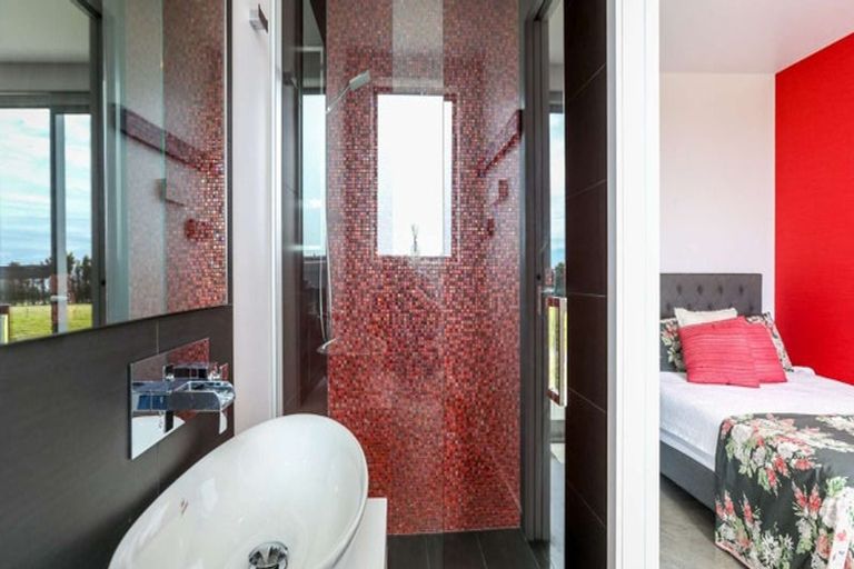 Photo of property in 11 Wilson Road, Urenui, 4375