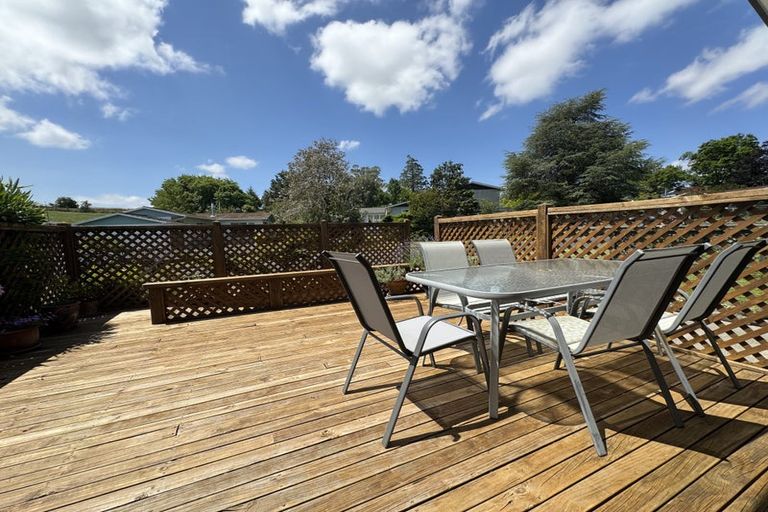 Photo of property in 6 Limbrick Street, Waipawa, 4210