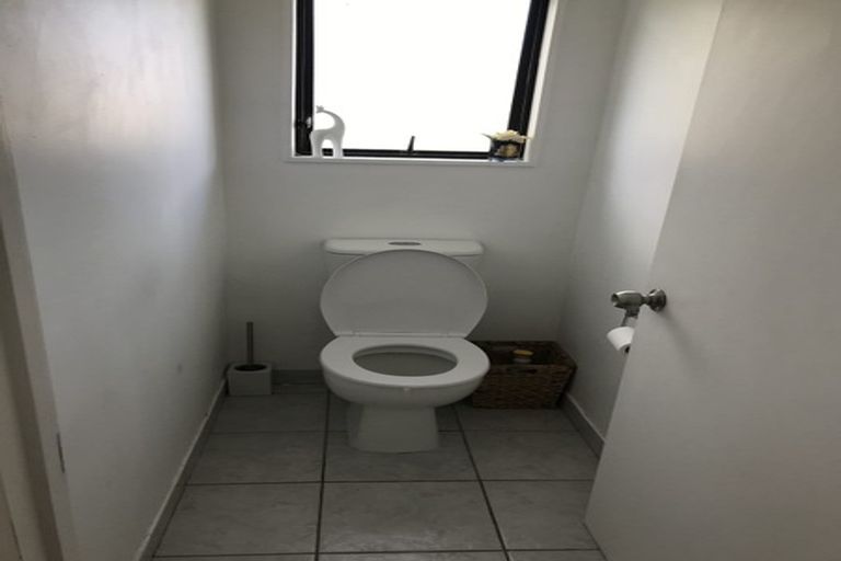 Photo of property in 79 Vipond Road, Stanmore Bay, Whangaparaoa, 0932