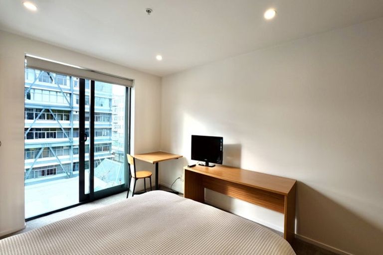 Photo of property in Dual Apartments, 108/142 Vivian Street, Te Aro, Wellington, 6011