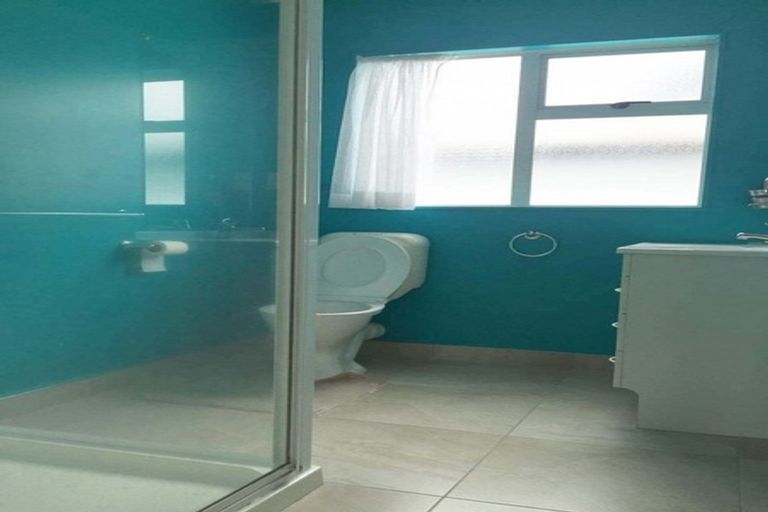 Photo of property in 13a Becroft Drive, Forrest Hill, Auckland, 0620