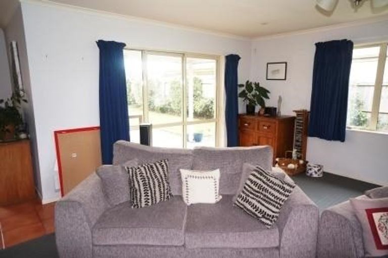 Photo of property in 116 Johns Road, Rangiora, 7400