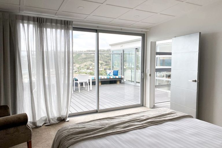 Photo of property in 22a Glendevere Terrace, Redcliffs, Christchurch, 8081