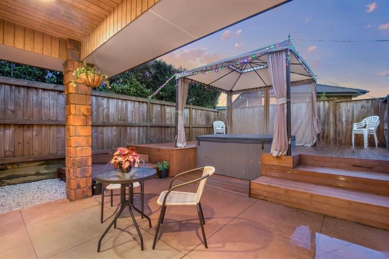 Photo of property in 31 Thomas Moore Place, Pukekohe, 2120