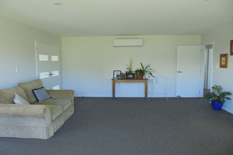 Photo of property in 14 Johnson Avenue, Amberley, 7410