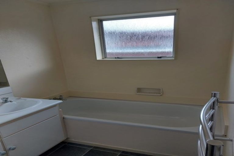 Photo of property in 392a Fergusson Drive, Heretaunga, Upper Hutt, 5018