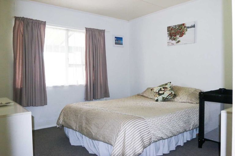 Photo of property in 6 Weddell Place, Flaxmere, Hastings, 4120