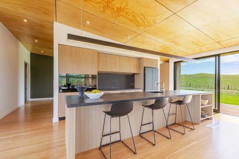 Photo of property in 47 Waiou Road, Waipukurau, 4281