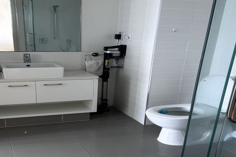 Photo of property in Sentinel Apartments, 402/3 Northcroft Street, Takapuna, Auckland, 0622
