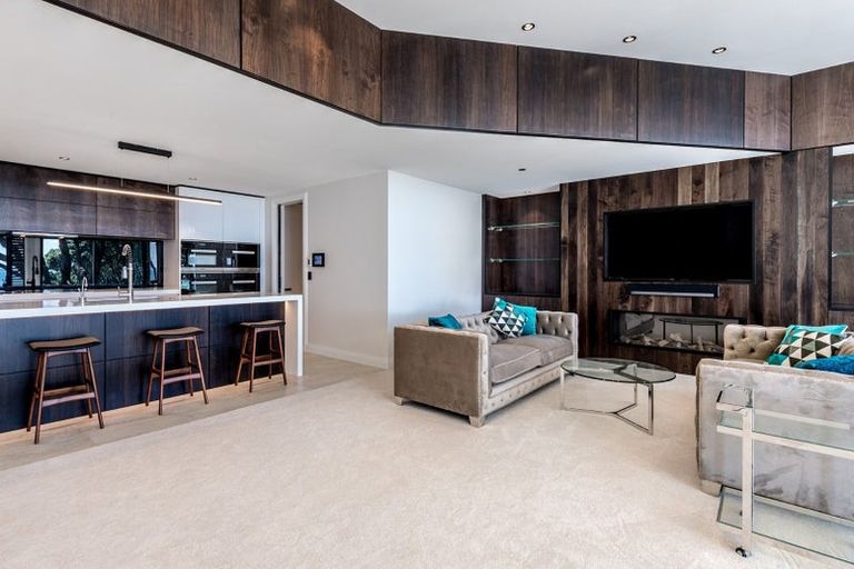 Photo of property in 218a Lake Road, Hauraki, Auckland, 0622