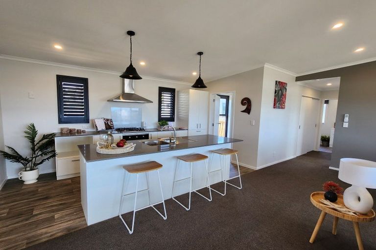 Photo of property in 6 Arataki Grove, Waitarere Beach, Levin, 5510