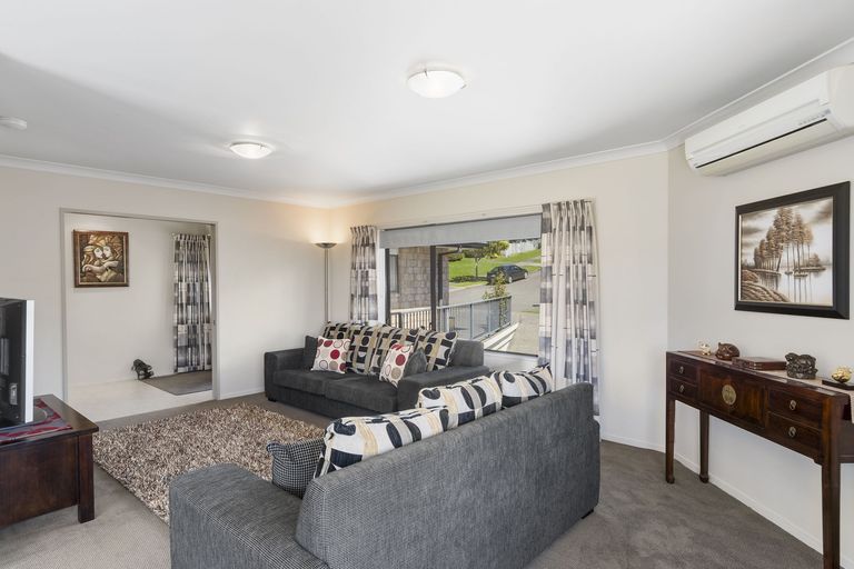 Photo of property in 25 Hawk Place, Welcome Bay, Tauranga, 3112