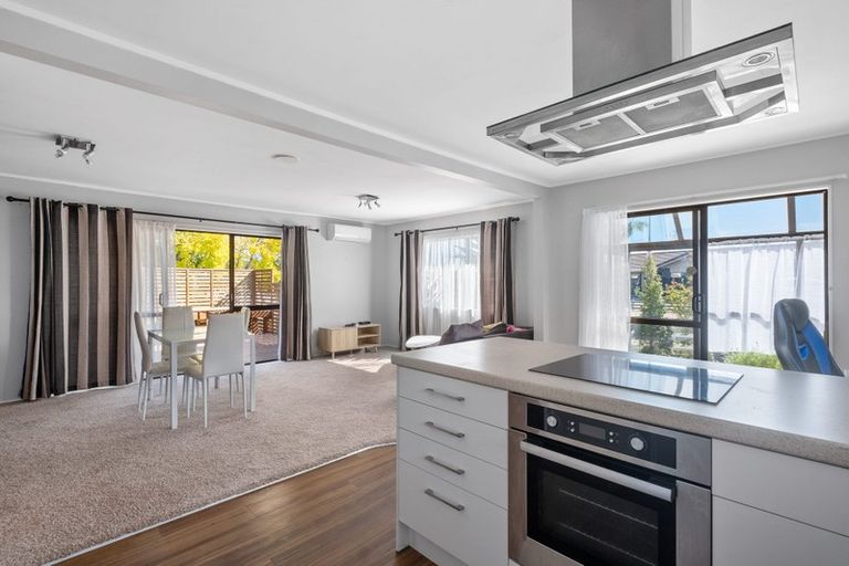 Photo of property in 2 Ngarimu Place, Mount Maunganui, 3116