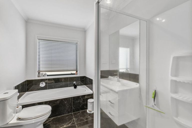 Photo of property in 58 Marion Crescent, Papamoa Beach, Papamoa, 3118