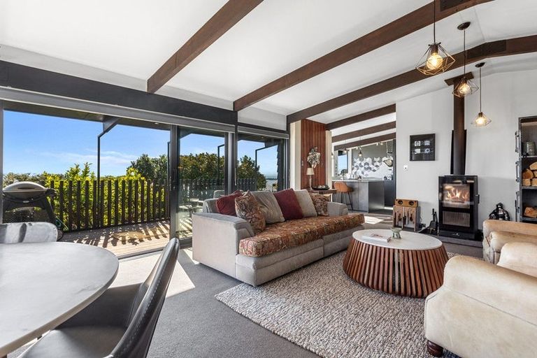 Photo of property in 65 Cannon Hill Crescent, Mount Pleasant, Christchurch, 8081