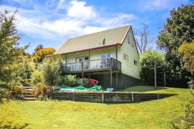 Photo of property in 10 Cook Crescent, Kaiteriteri, Motueka, 7197