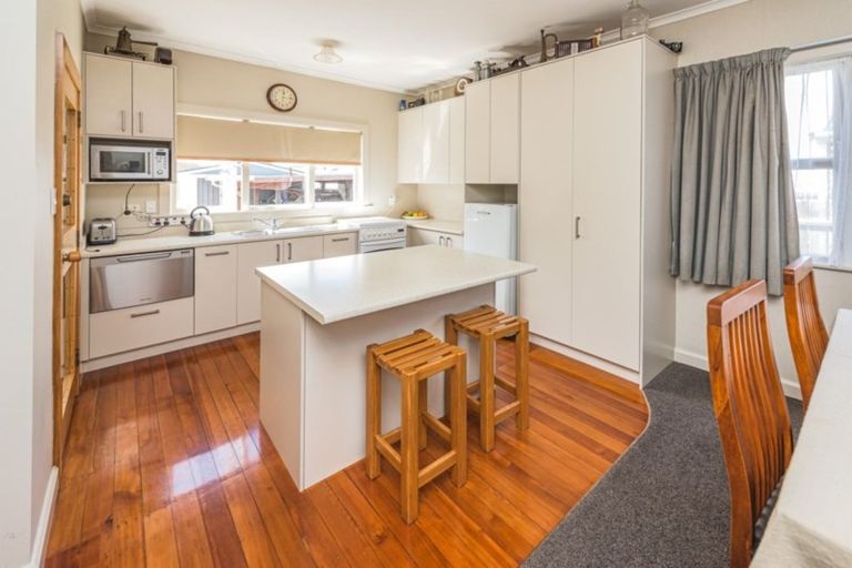 Photo of property in 24 Caffray Avenue, Aramoho, Whanganui, 4500