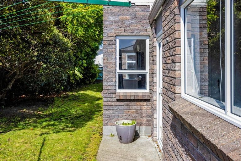 Photo of property in 12 Erin Street, Hawera, 4610