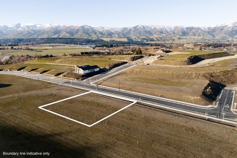 Photo of property in 10 Lake Mckay Drive, Luggate, 9382