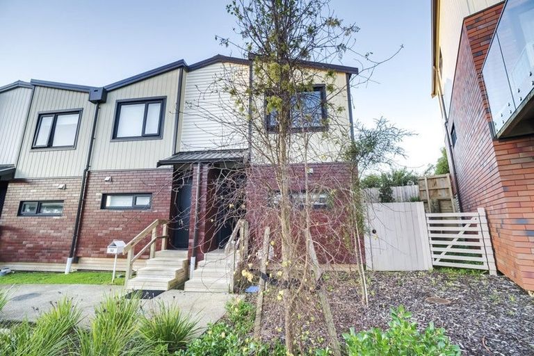 Photo of property in 50 Te Puketoka Lane, Mangere, Auckland, 2022