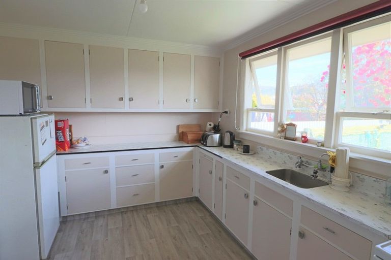 Photo of property in 14 Opie Street, Waimate, 7924