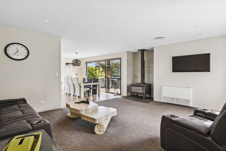 Photo of property in 47 Awa Toru Drive, Fairfield, Dunedin, 9018