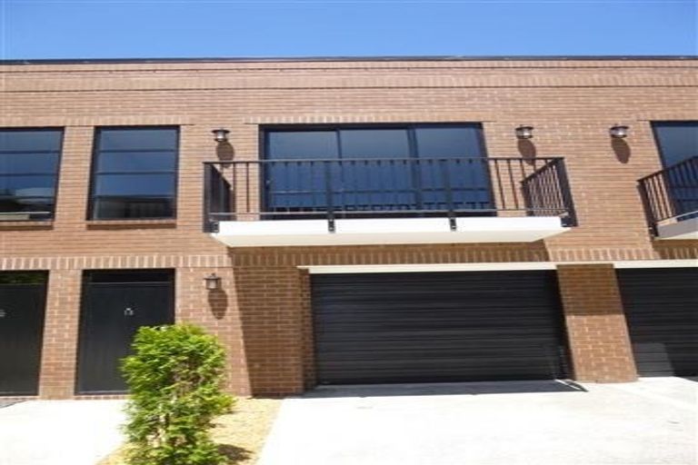 Photo of property in 18 Village Quarter Lane, Frankton, Hamilton, 3204