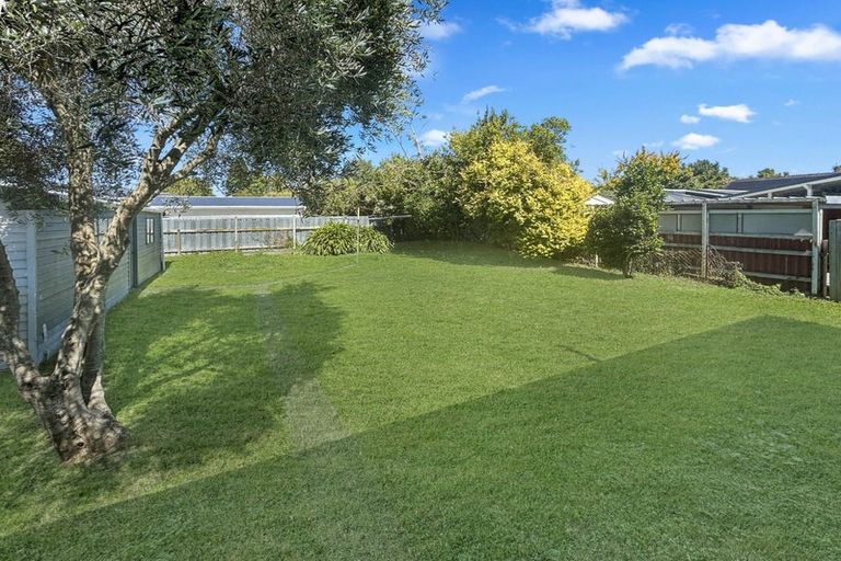 Photo of property in 96 Pahiatua Street, Hokowhitu, Palmerston North, 4410