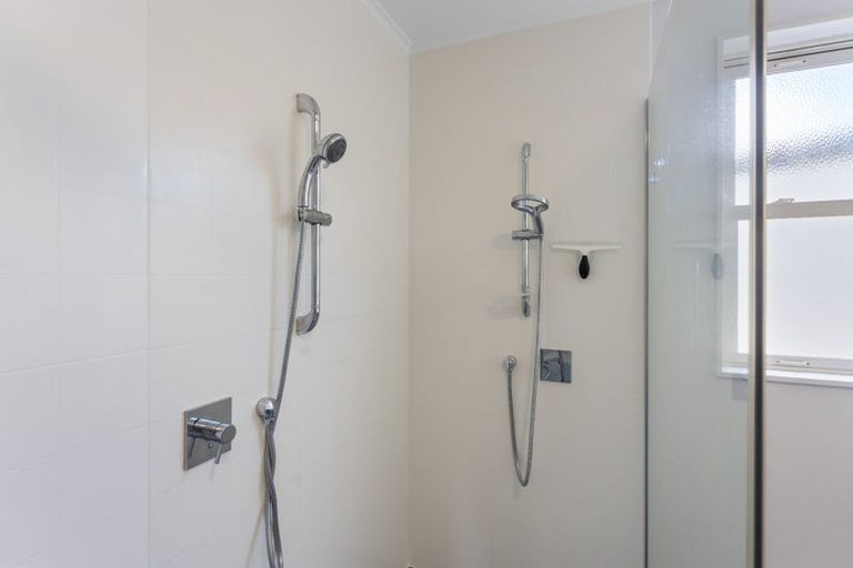 Photo of property in 1 Frances Street, Waikanae Beach, Waikanae, 5036