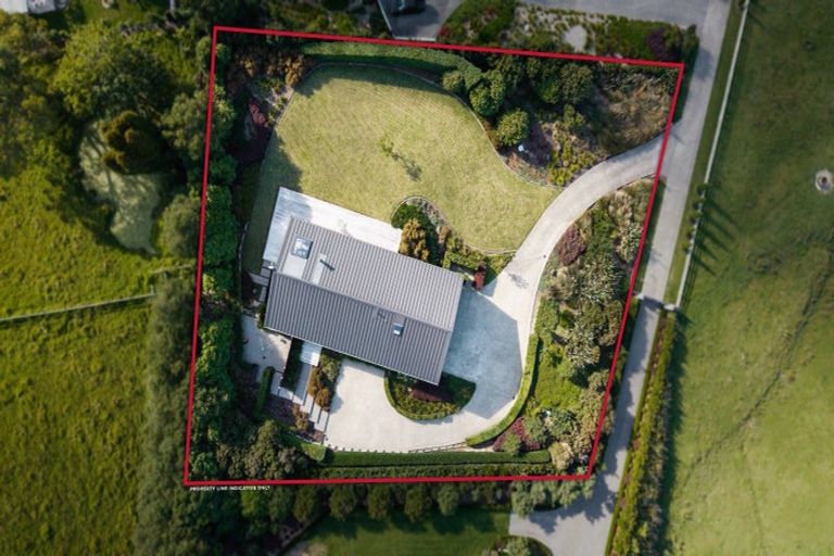 Photo of property in 15 Myra Evelyn Grove, Dairy Flat, Albany, 0792