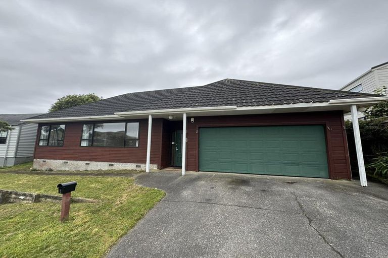 Photo of property in 7 Ronald Woolf Place, Churton Park, Wellington, 6037