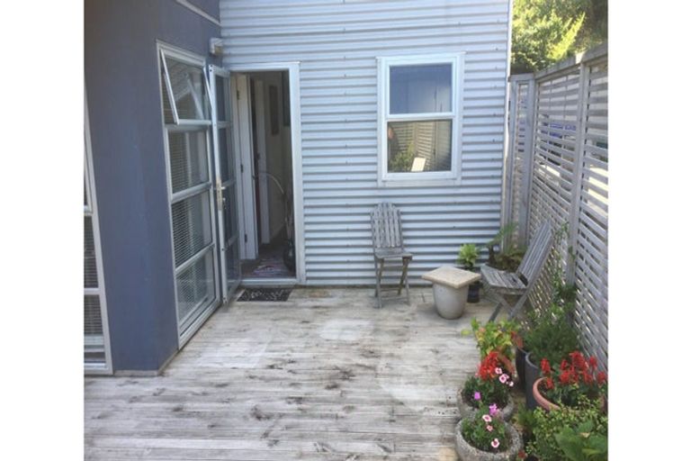Photo of property in 11 Rhine Street, Island Bay, Wellington, 6023