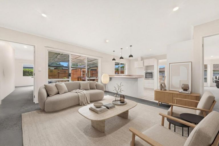 Photo of property in 13 Parkhaven Drive, Rosehill, Papakura, 2113