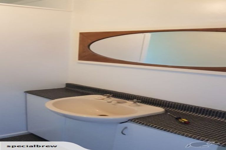 Photo of property in 64 Kinghorne Street, Strathmore Park, Wellington, 6022