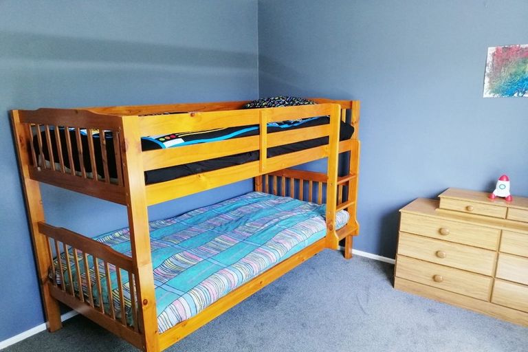 Photo of property in 34 Holborn Drive, Stokes Valley, Lower Hutt, 5019