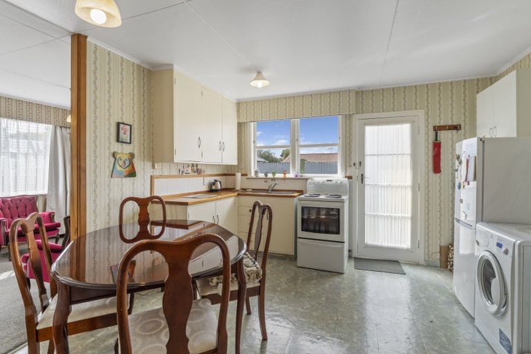 Photo of property in 3 Alice Place, Levin, 5510