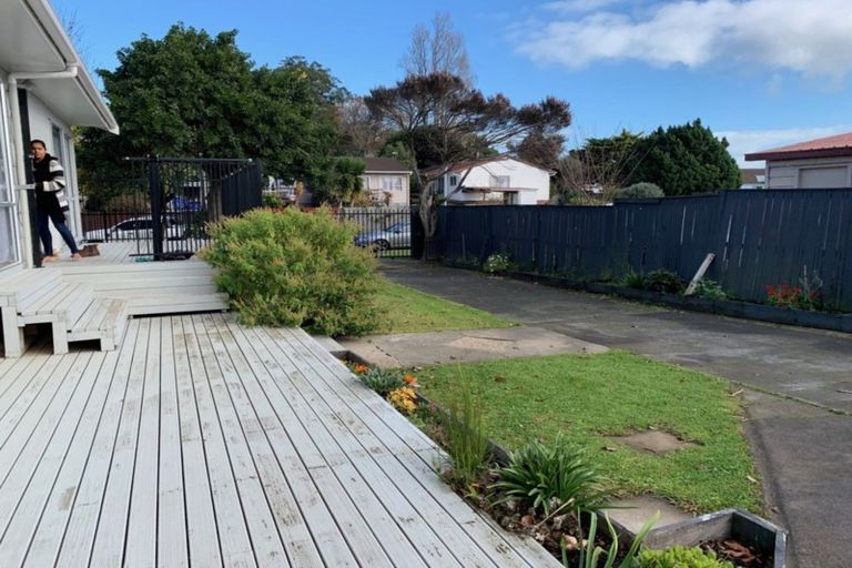 Photo of property in 55 Moncrieff Avenue, Clendon Park, Auckland, 2103