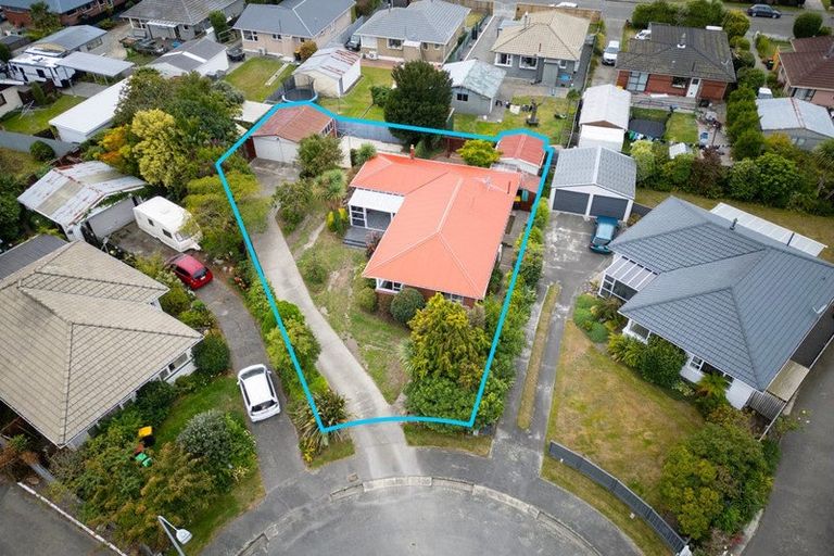 Photo of property in 26 Glenora Place, Hornby, Christchurch, 8042