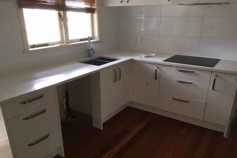 Photo of property in 16 Valley Road, Pukekohe, 2120