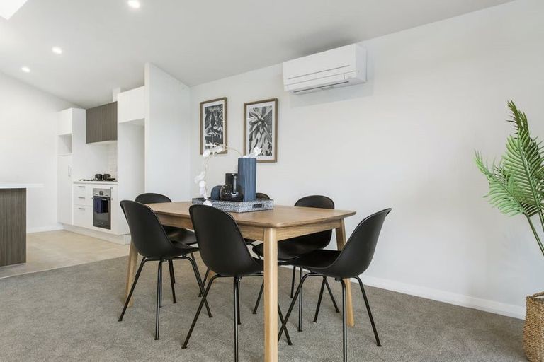 Photo of property in 5 Blenheim Place, Judea, 3110