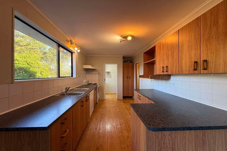 Photo of property in 40 Whanake Street, Titahi Bay, Porirua, 5022