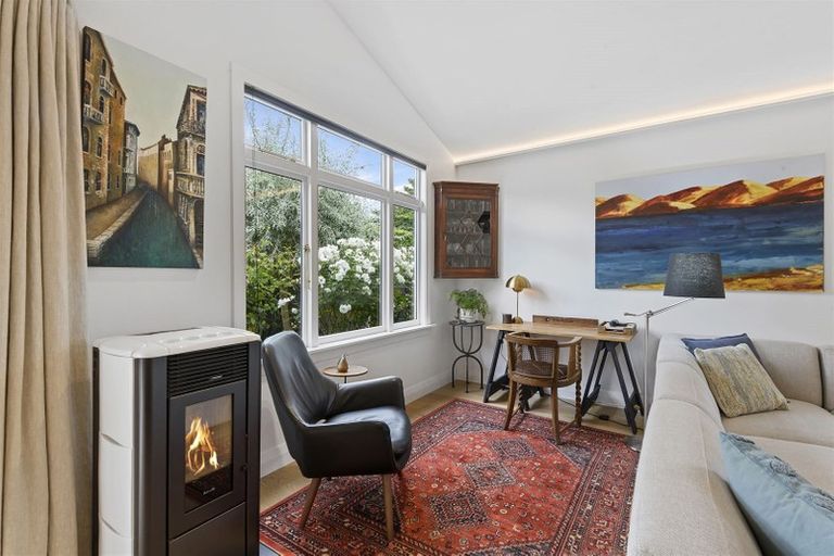 Photo of property in 91 Hawthorne Street, Strowan, Christchurch, 8052