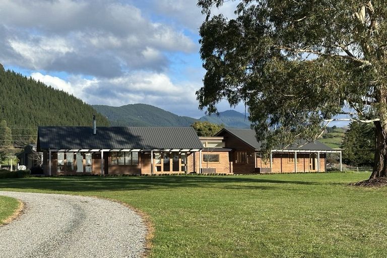 Photo of property in 154 Clover Road East, Hope, Richmond, 7081