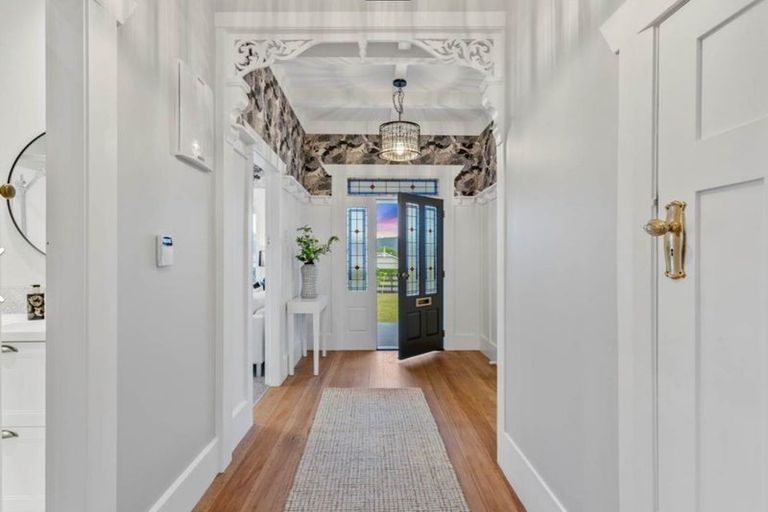 Photo of property in 40 Albert Street, Riverhead, 0820